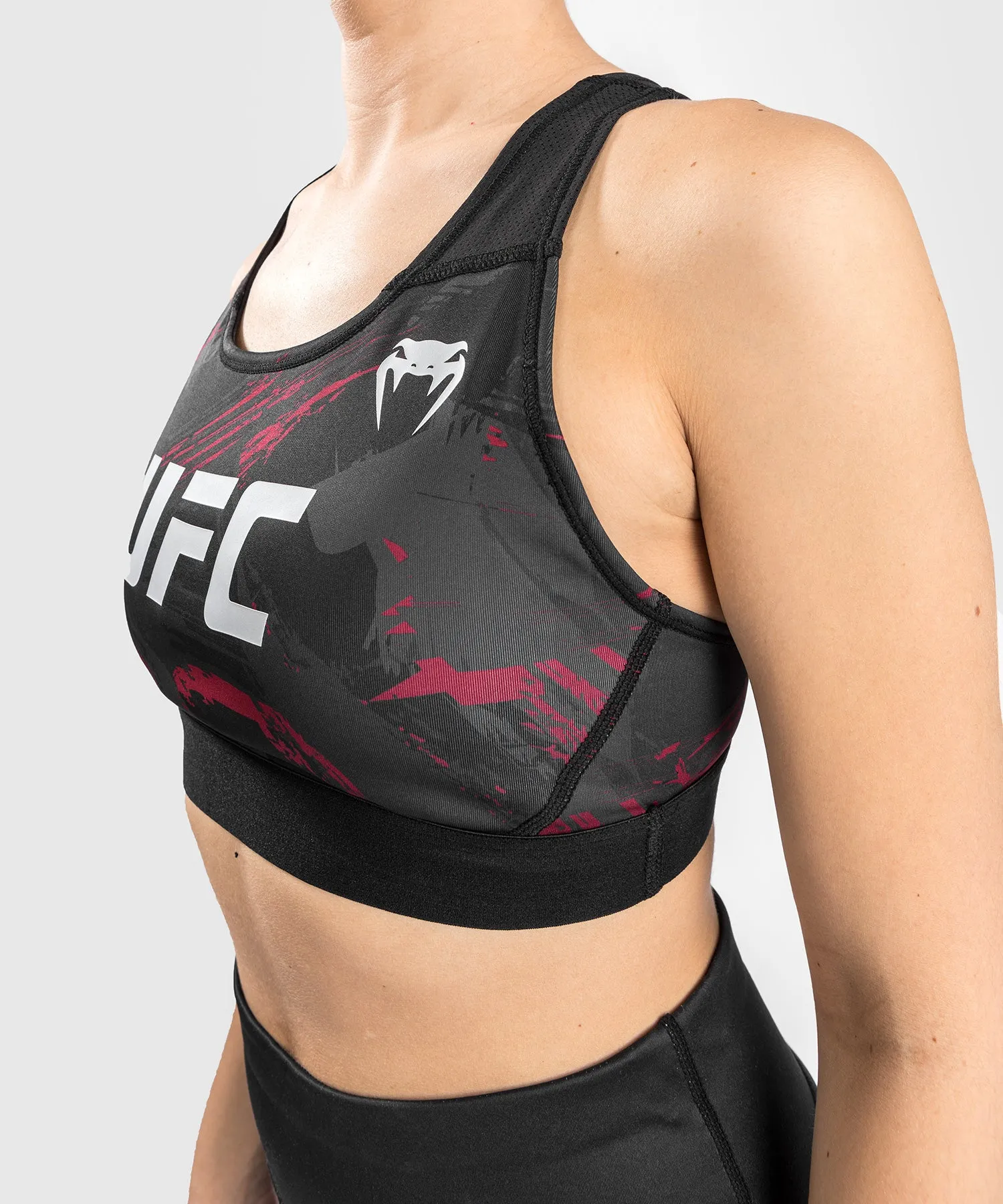 UFC Venum Authentic Fight Week 2.0 Women’s Sport Bra - Black/Red