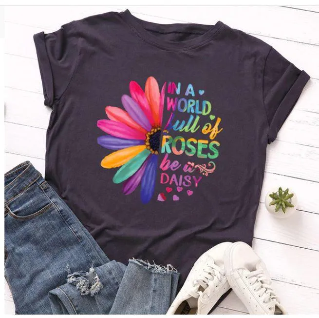 Women Stunning Roses Daisies T Shirt- Be different